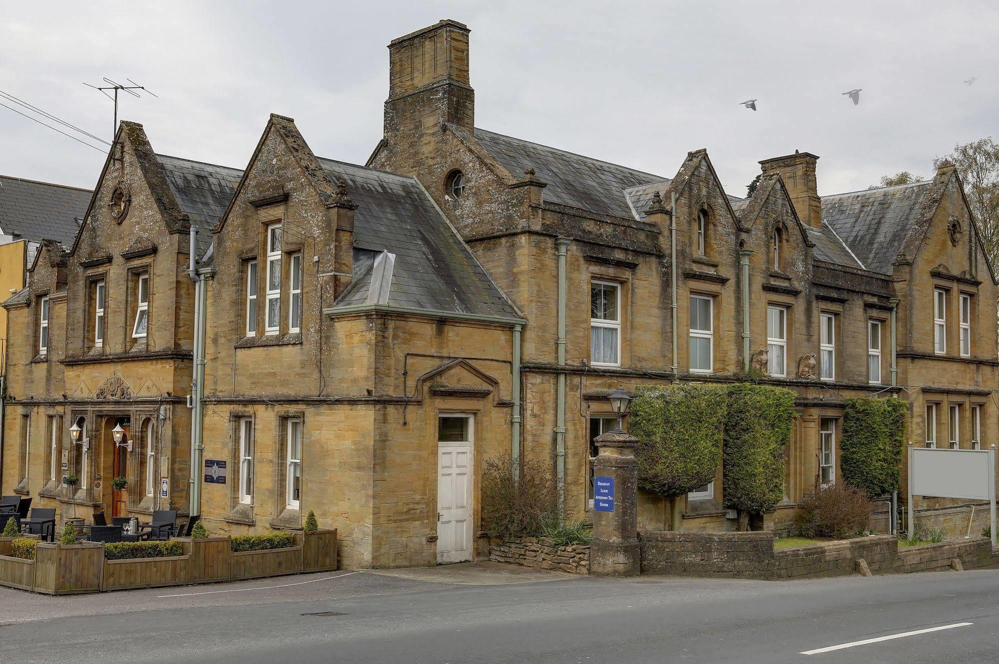 The Shrubbery Hotel, อิลมินสเตอร์ ภายนอก รูปภาพ